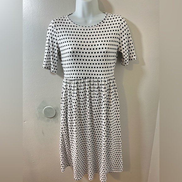 ORANGE CREEK Black and White Polka Dot Short Sleeve Fit and Flare Small Dress - Picture 8 of 8